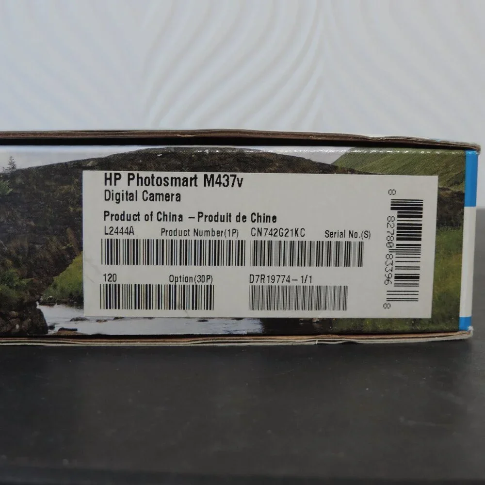 HP Photosmart M437v Digital Camera 5mp 3x Optical Zoom orig box CD & manual incl
